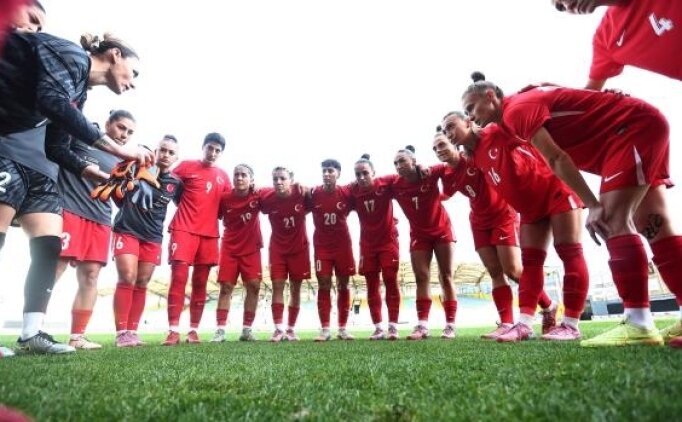 Millilerimiz Malta kar��s�nda galip