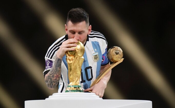 Lionel Messi'den Arjantin'e kupalarla veda