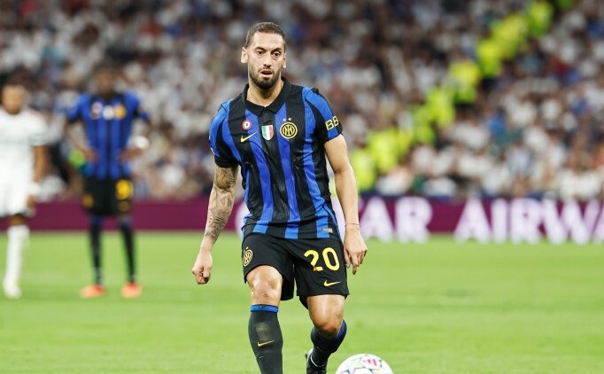 Hakan �alhano�lu'ndan Inter'e k�t� haber!