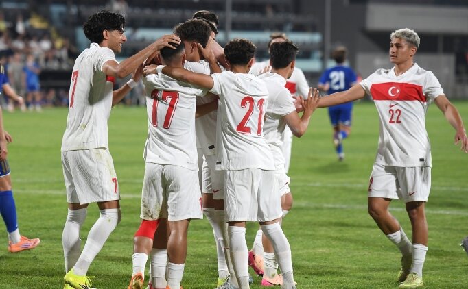 �mit Milli Futbol Tak�m�'n�n aday kadrosu a��kland�