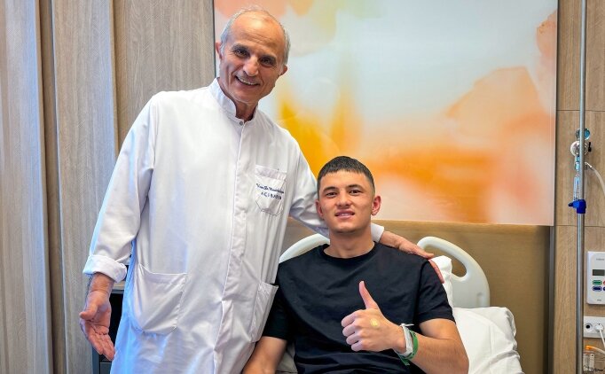 Trabzonspor'da Taha Emre �nce, operasyon ge�irdi!