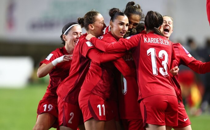 A Milli Kad�n Futbol Tak�m� 7 basamak birden y�kseldi!