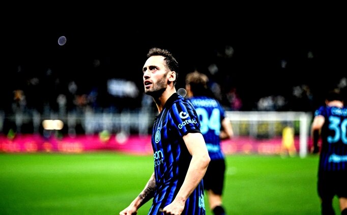 Hakan �alhano�lu �ov yapt� �ov!