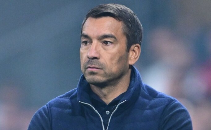 Giovanni van Bronckhorst'un yeni tak�m� belli oldu