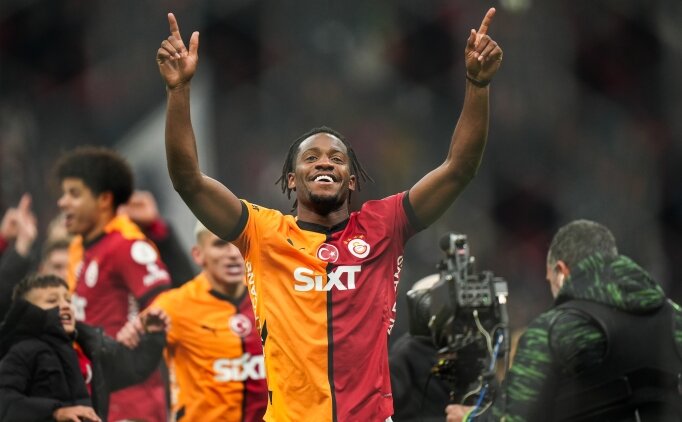 Michy Batshuayi'den Galatasaray taraftar�n� k�zd�ran hareket!