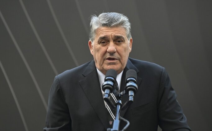 Serdal Adal�: 'Galatasaray'a Allah sab�r versin'