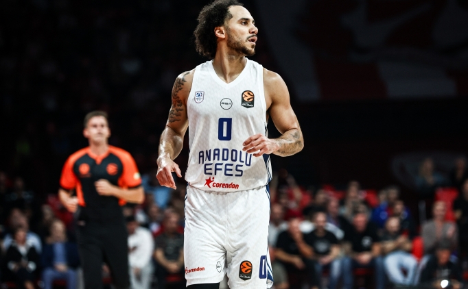 Shane Larkin: '�lk kez birinin Ergin Ataman'a 'Ataman gibi sald�rd���n�' g�rd�m'