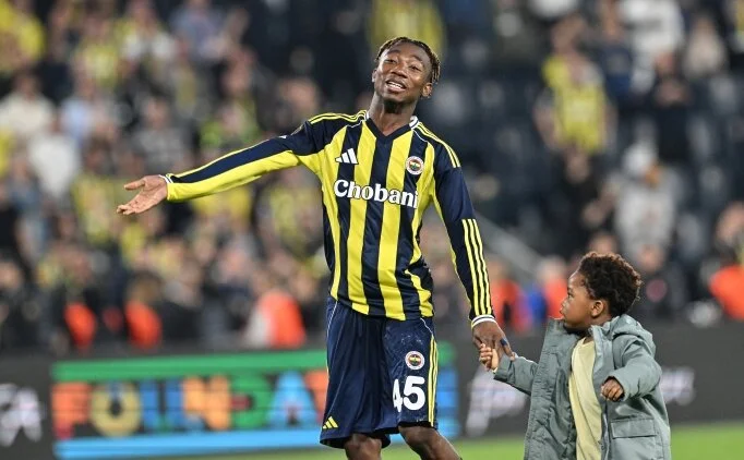 Fenerbah�e'de Nene, Galatasaray ma��n�n kadrosuna al�nd�!