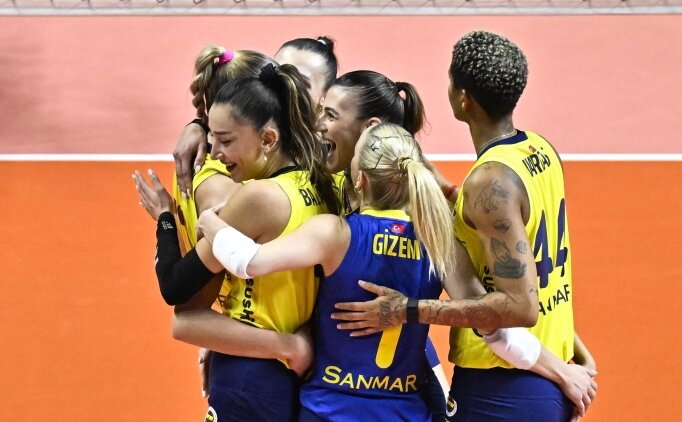 Fenerbah�e Medicana, D�rtl� Final i�in sahada!