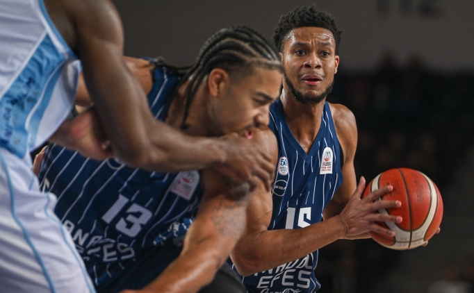 Anadolu Efes'in konu�u K�z�ly�ld�z!