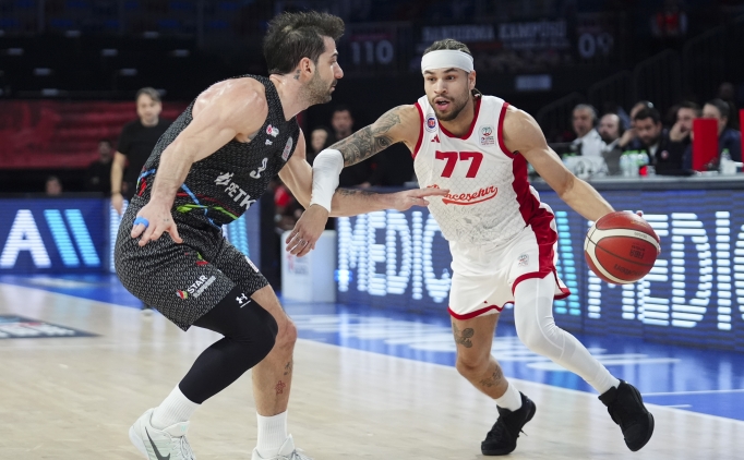 Bah�e�ehir Koleji'nden Petkimspor'a 40 say� fark!