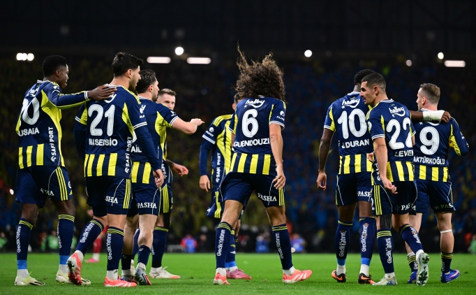 Fenerbah�e'de derbinin ard�ndan �st �ste payla��mlar!