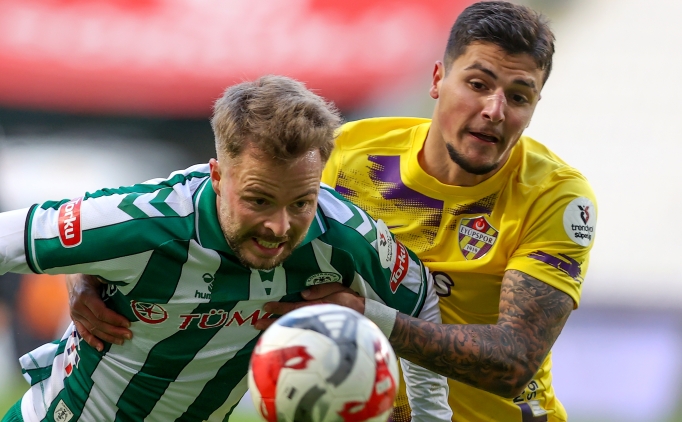 Konyaspor, 90+5'te 1 puan� kurtard�