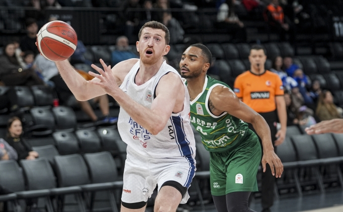 Anadolu Efes, evinde kazand�