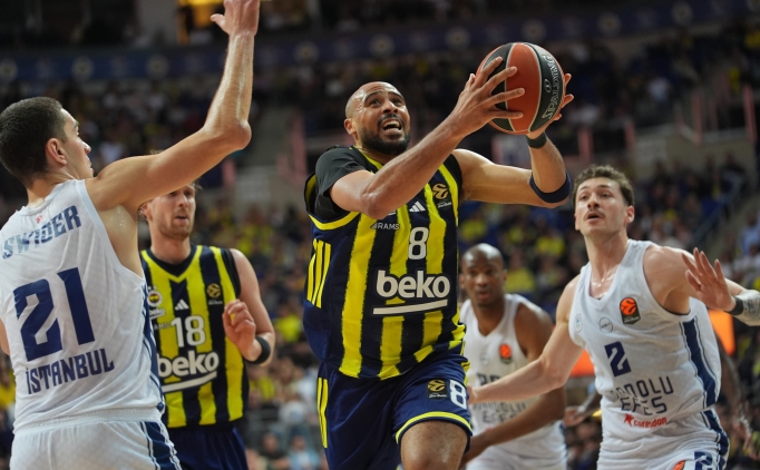 T�rk derbisinde kazanan Fenerbah�e Beko!