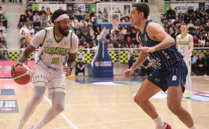 Yukatel Merkezefendi Belediyesi, evinde Anadolu Efes'i devirdi