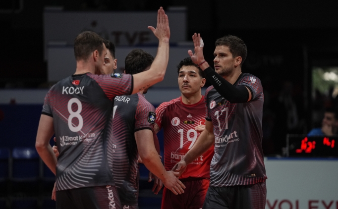 Ziraat Bankkart, deplasmanda set vermeden kazand�!