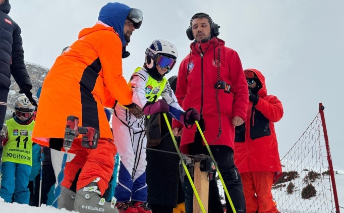 Alp Disiplini 1. Etap yar��lar� 'Minikler Festivali' 