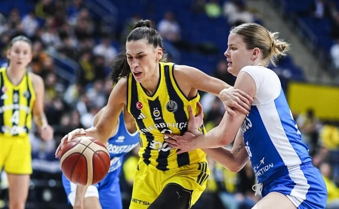 Fenerbah�e, yar� final play-in'i garantiledi