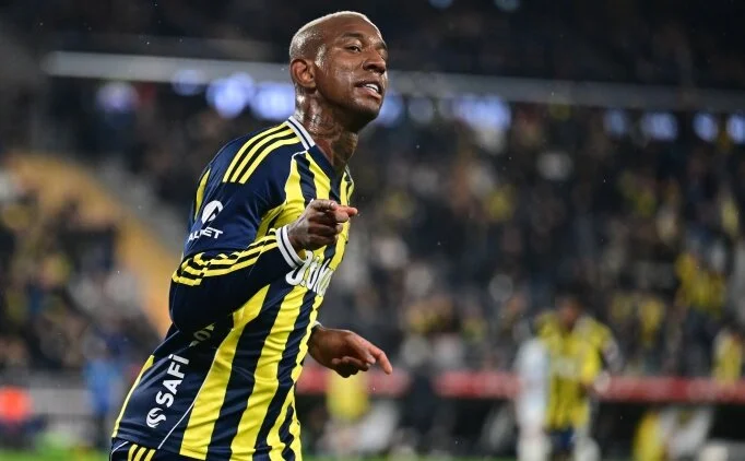 Fenerbah�e, ikinci yar�da geri d�nd�