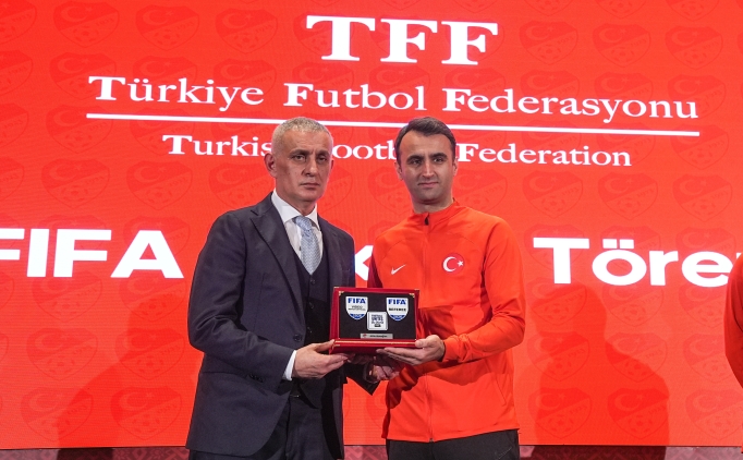 Atilla Karao�lan: 'Bir hakemin S�per Lig seviyesinde ma� y�netebilmesi i�in b�y�k emek gerekiyor.'