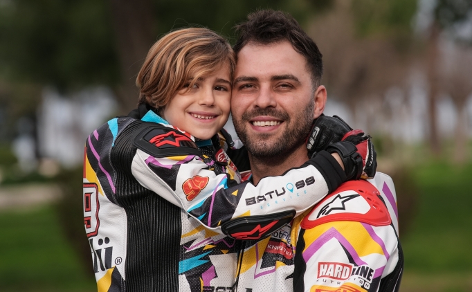 Minik Pars'�n 'otoparklardan �ampiyonlu�a' motosiklet yolculu�u