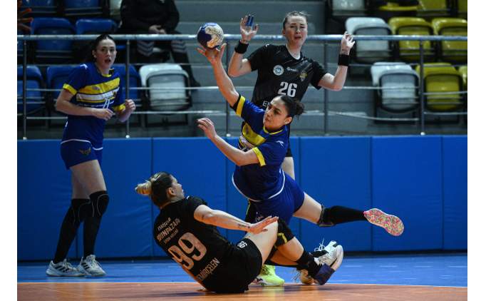 Odunpazar�, deplasmanda Yenimahalle Belediyespor'u ma�lup etti