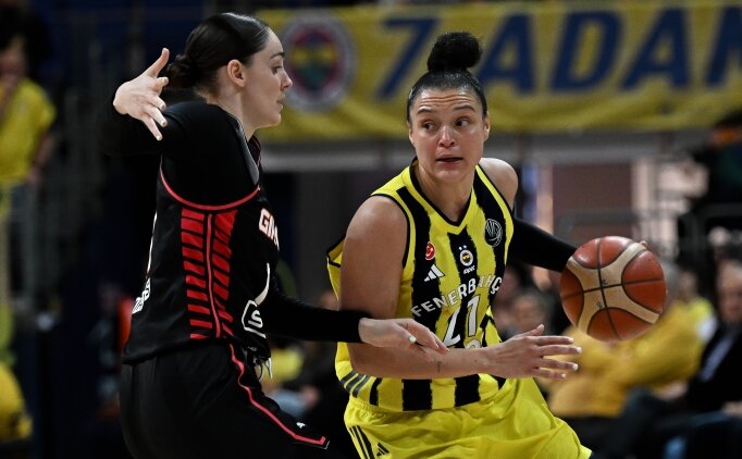 Fenerbah�e Opet, yar� final biletini cebine koydu!