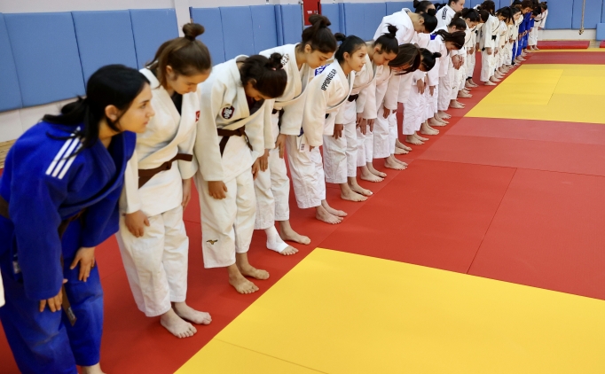Judo milli tak�m�z g�z�n� zirveye dikti