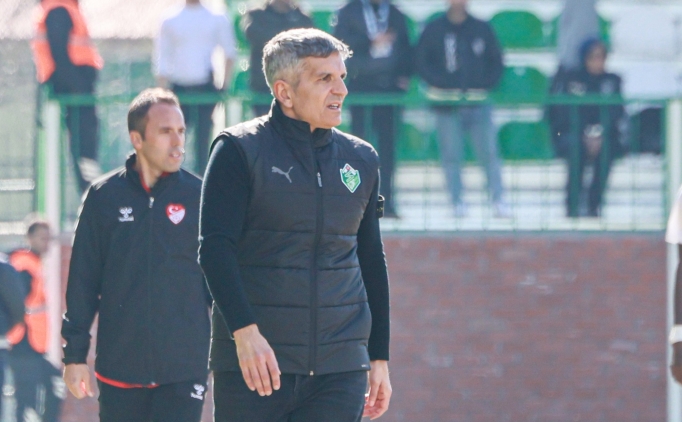 Kenan Ko�ak:  'G�r�nt�, oynanan futbol hi� de ho� de�il, kabul edilir de�il'