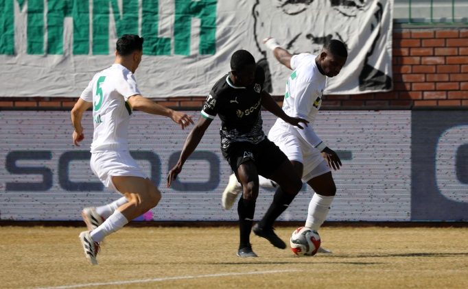 Esenler Erokspor, �� puan� �� golle ald�!