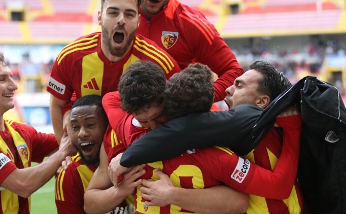 Kayserispor-Trabzonspor ma�� kad�nlara �cretsiz