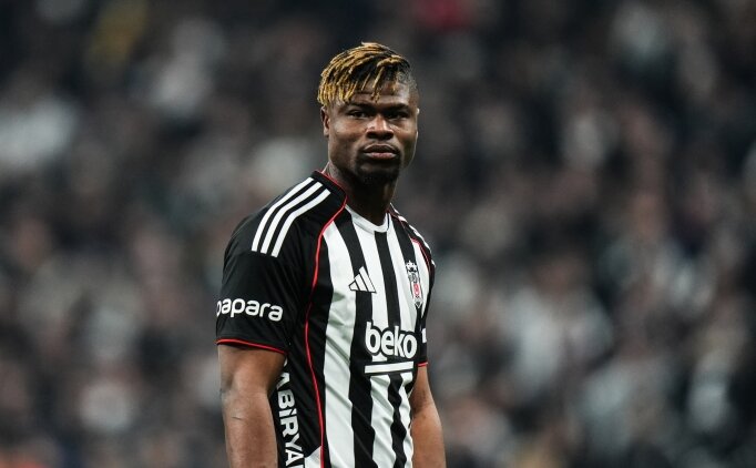 Agbadou herkesi susturdu