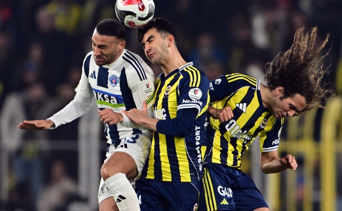 Fenerbah�e'de Cenk Tosun'a tepki