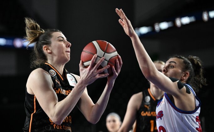 Galatasaray'dan BOTA� kar��s�nda farkl� galibiyet