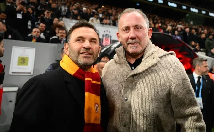 S�per Lig'de ortal�k kar��t�: Hakem tepkisi!