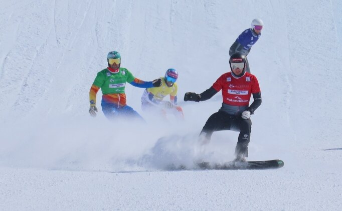 FIS SBX Snowboard D�nya Kupas� sona erdi