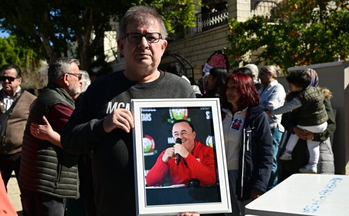 Engin F�rat'�n cenazesi memleketinde topra�a verildi