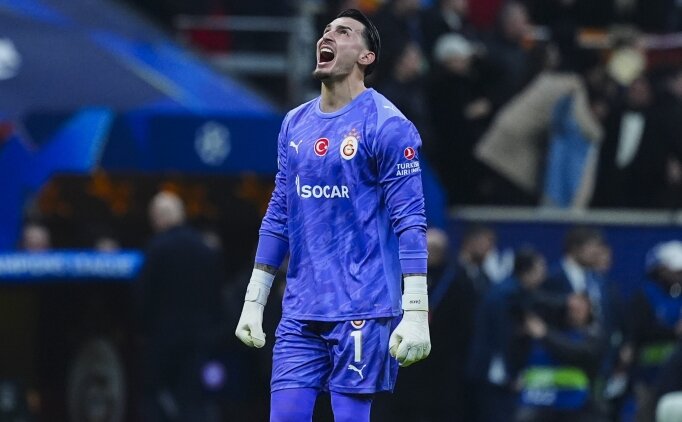 U�urcan �ak�r'dan Liverpool ma��nda 11 kurtar��!