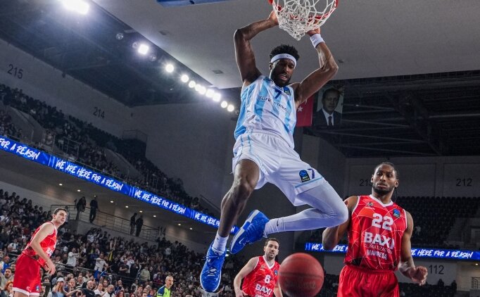 T�rk Telekom, �eyrek final biletini cebine koydu