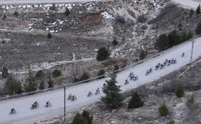 Uluslararas� Antalya Bisiklet Turu, Antalya'da s�r�yor