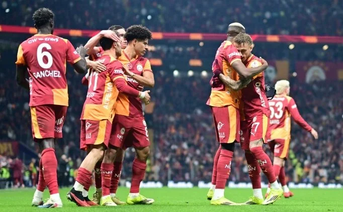 Galatasaray'dan zirvede 7 fark!