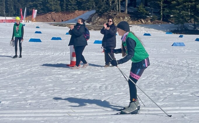 T�rkiye'de ilk kez d�zenlenen k�� triatlonu Bolu'da yap�ld�