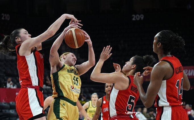 Avustralya, elemelerde 5'te 5 yapt�