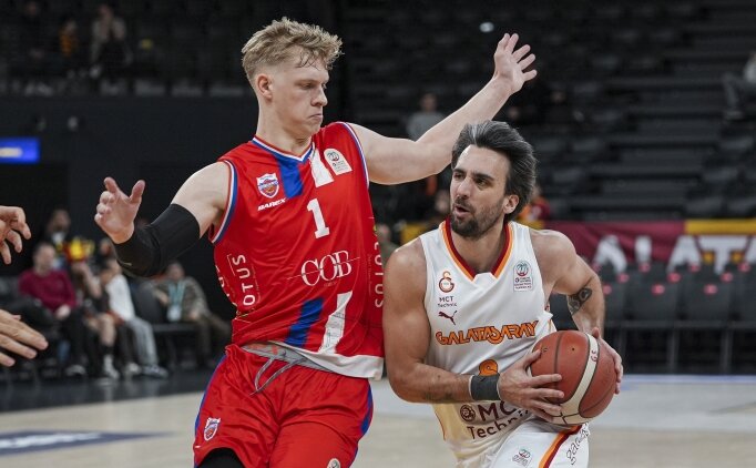 Galatasaray, B�y�k�ekmece'yi ge�ti