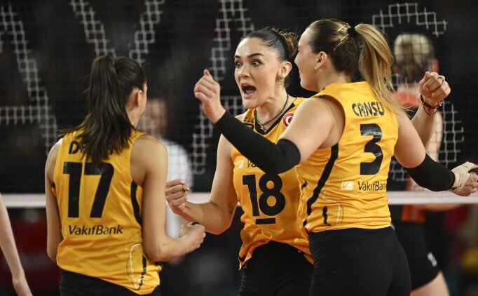 Vak�fBank, Eczac�ba��'n� devirdi! Finalde Fenerbah�e'nin rakibi oldu!