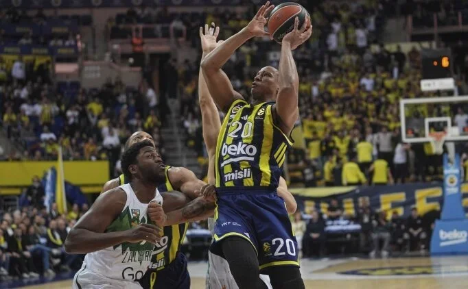 Fenerbah�e Beko evinde Zalgiris'e ma�lup