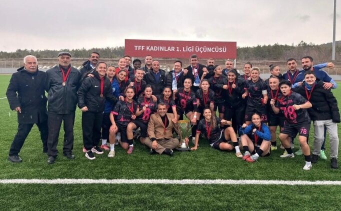 Haymana Spor'da Turkcell Kad�n Futbol S�per Ligi mutlulu�u!