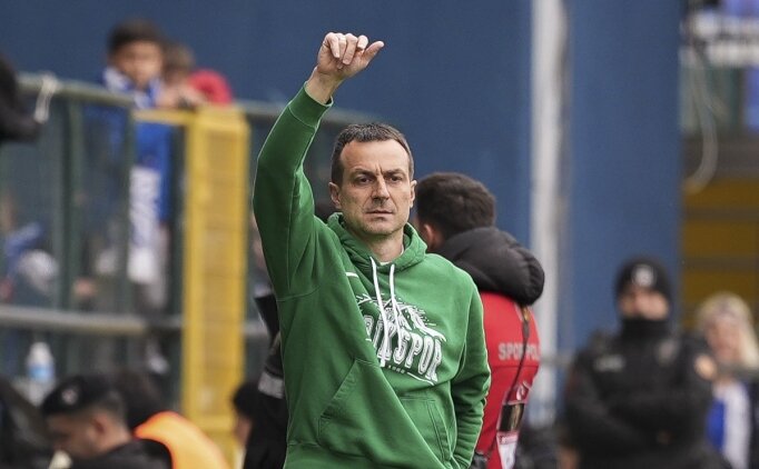 Branimir Petrovic taraftardan �z�r diledi