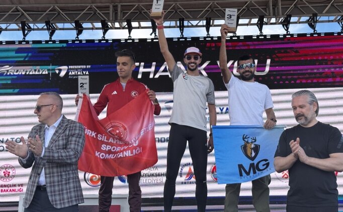 Antalya'da 21. Uluslararas� Runtalya Maratonu sona erdi